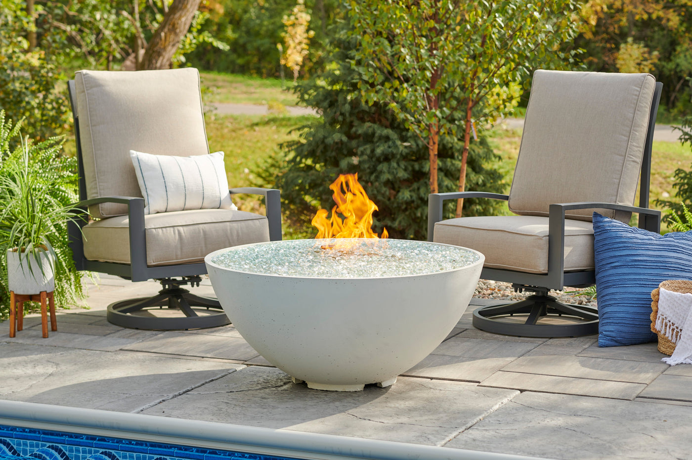 The Outdoor GreatRoom Company White Cove Edge 42" Round Gas Fire Pit Bowl