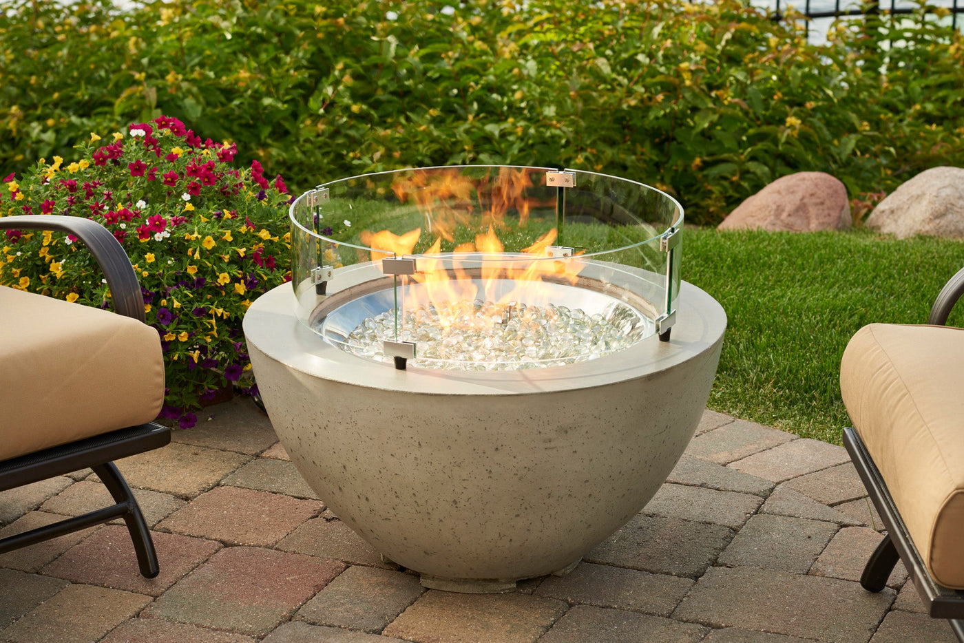 The Outdoor GreatRoom Company Cove 29" Round Gas Fire Pit Bowl